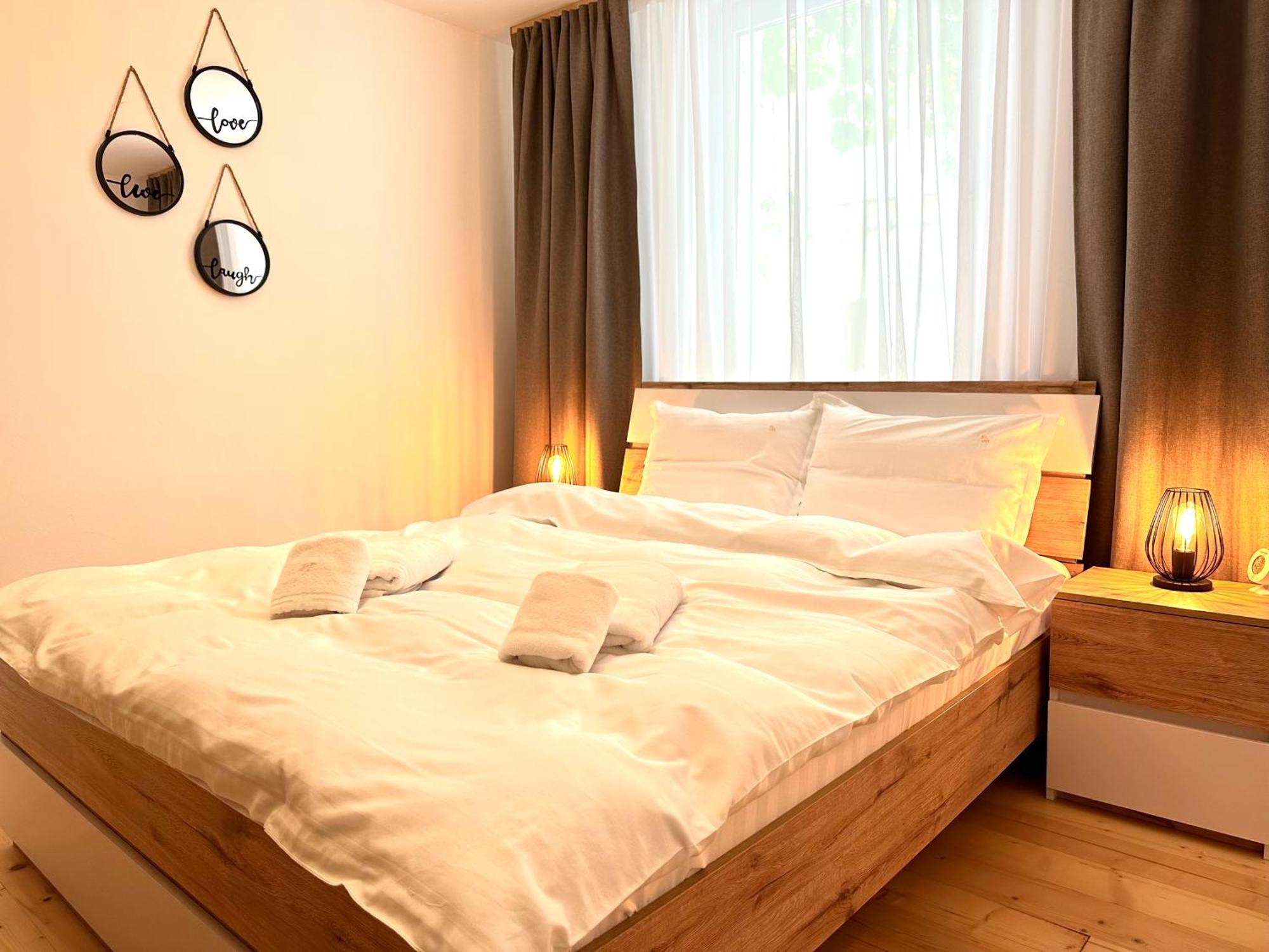 4Friendscentrubrasov Braşov Exterior foto